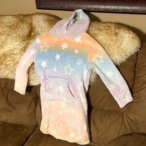 32 Degrees Kids Plush Hooded Dress in Pastel Rainbow Star Print